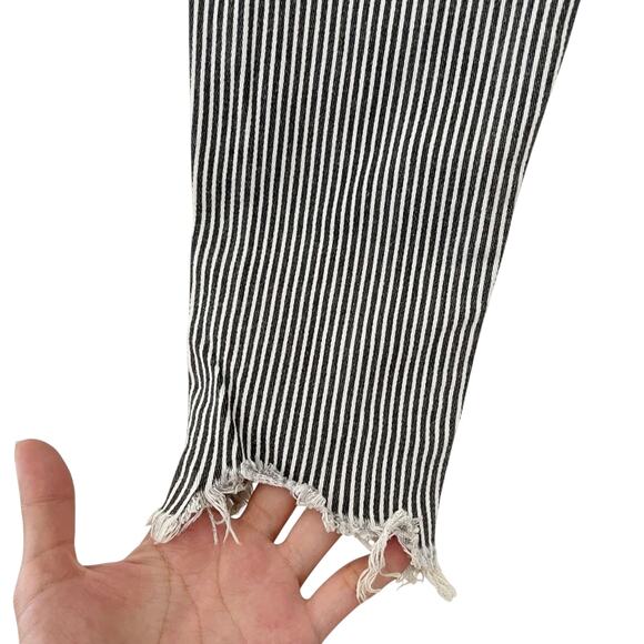 PULL&BEAR Striped Skinny Crop Jeans Sz 28 Gray White Raw Hem Stretch Cotton - Picture 8 of 14